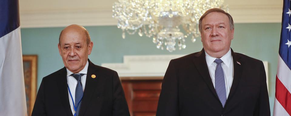 Le ministre français des Affaires étrangères Jean-Yves Le Drian (gauche) et le secrétaire d'Etat américain Mike Pompeo (droite), ce 4 avril 2019 à Washington.