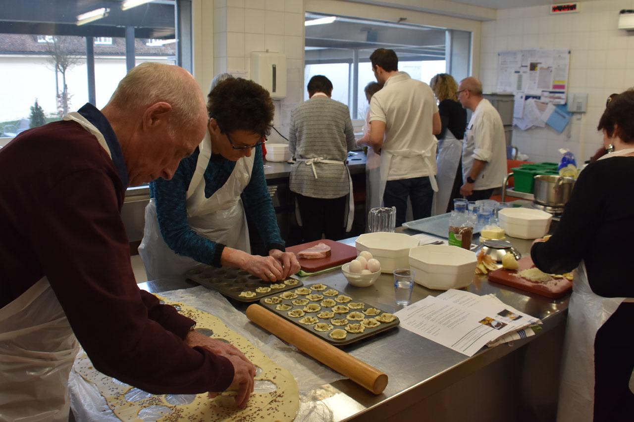 Le premier atelier organisé par l'Hôpital du Jura a réuni une trentaine de participants. [RTSinfo - Gaël Klein]