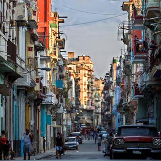Une artère du centre de la ville de La Havane à Cuba. [EPA/Keystone - Yander Zamora]