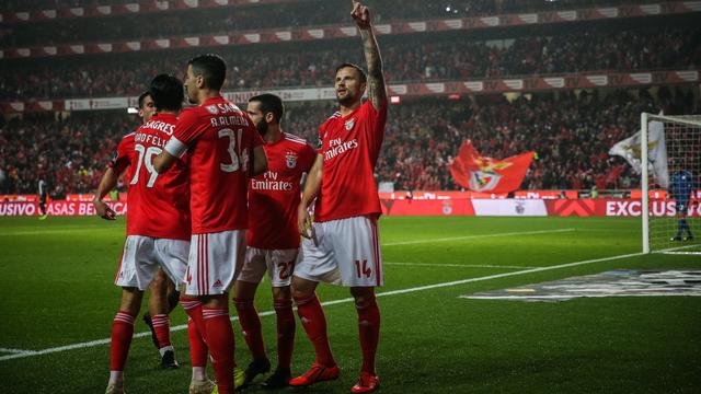 Seferovic (à droite) a encore réussi une performance de choix. [Mario Cruz]