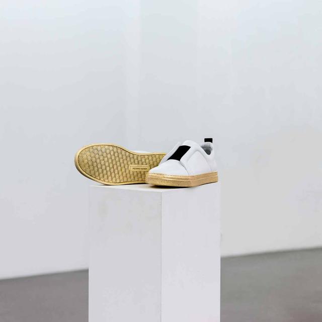 "Sneaker Collab" par Mathias Kiss et Pierre Hardy. [mudac.ch - David Zagdoun]