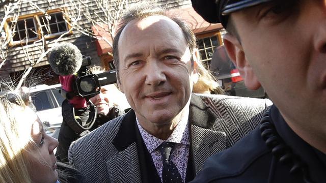 Kevin Spacey à son arrivée au tribunal de Nantucket dans le Massachusetts lundi 7 janvier. [AP/Keystone - Steven Senne]