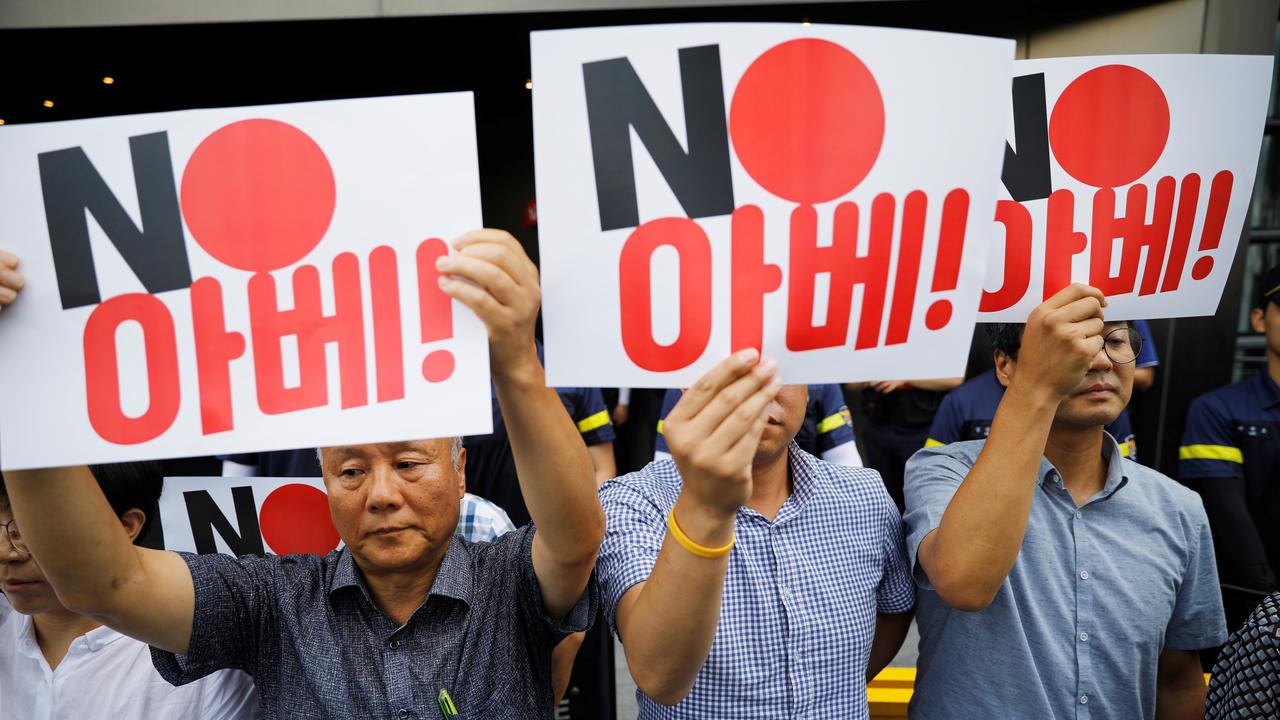 Des Sud-Coréens ont protesté devant l'ambassade japonaise à Séoul. [Reuters - Kim Hong-Ji]