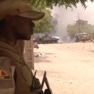 L'armée est déployée au Mali pour tenter de pacifier le conflit ethnique. [Reuters - DR]