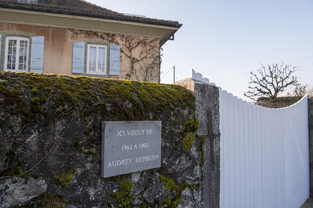 "La Paisible" à Tolochenaz, près de Morges (VD), maison où Audrey Hepburn vécut près de 30 ans. [Keystone - Martial Trezzini]