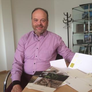 François Savary, directeur de Papyrus – Suisse Romande: «La demande est là, mais pour vraiment s’imposer, il faut que les fabricants osent se lancer.» [RTS - Didier Pradervand]