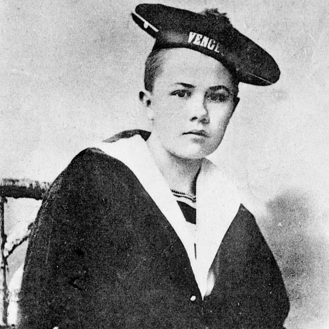 Isabelle Eberhardt, en 1901, habillée en marin. [AFP - Collection Roger-Viollet]
