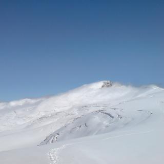 Vue du glacier de Findelen avec la Cima di Jazzi en arrière-plan depuis le col du Stockhorn. [CC-BY-SA/Wikipedia - Zacharie Grossen]