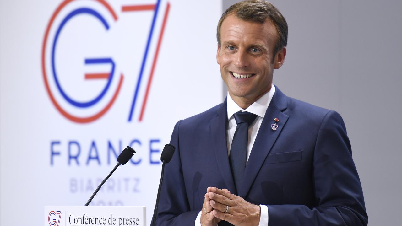 Emmanuel Macron a conclu avec le sourire le sommet du G7 à Biarritz le 26 août 2019. [RTS - Bertrand Guay]