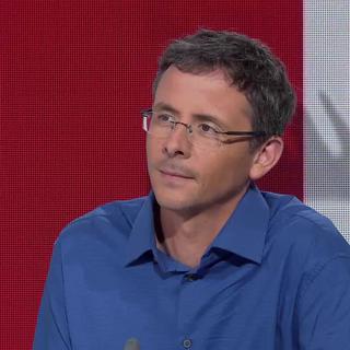 Philippe Revaz, ancien correspondant aux Etats-Unis, remplacera Darius Rochebin au poste de présentateur principal du 19h30. [RTS Info]