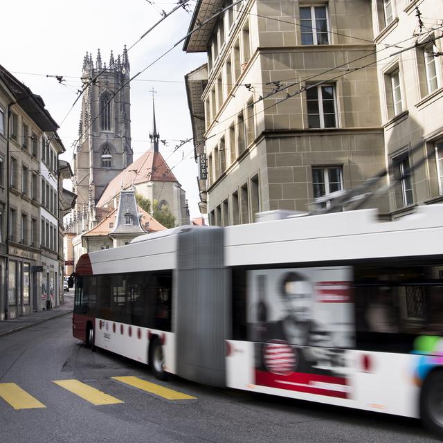 L'idée est de valoriser les transports publics et d'aider les jeunes. [Keystone - Jean-Christophe Bott]