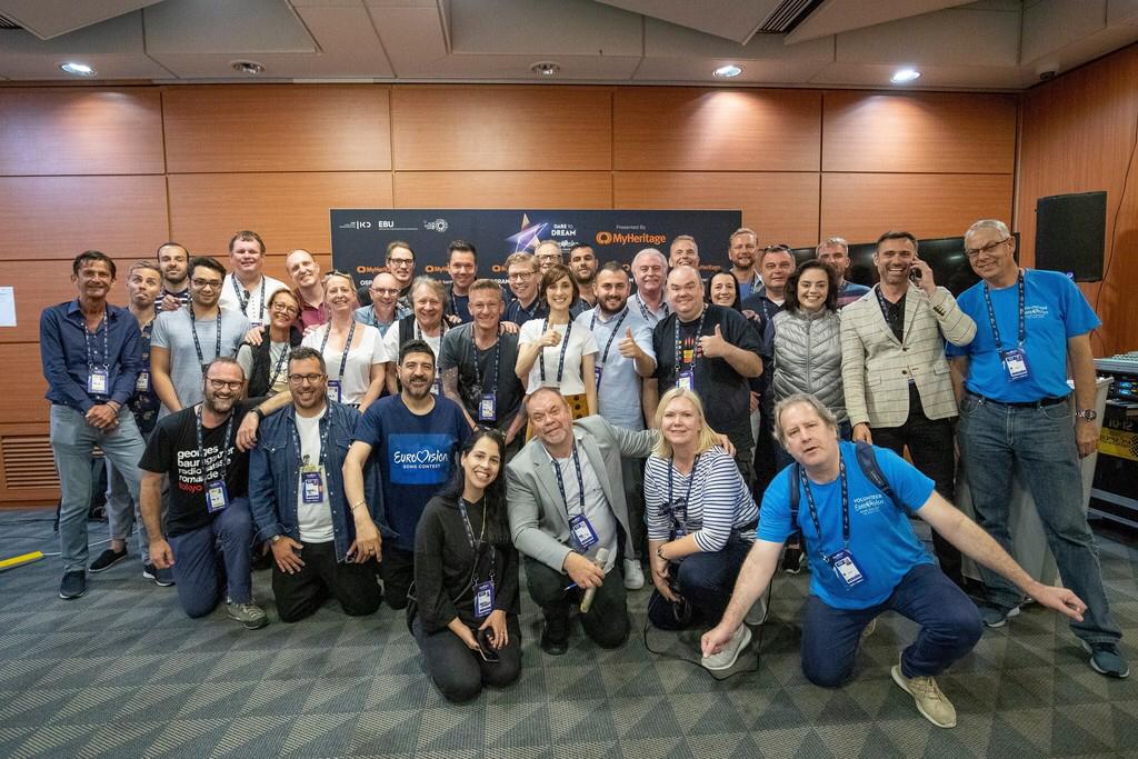 Les commentateurs de tous les pays à l'Eurovision 2019 à Tel Aviv. [UER]