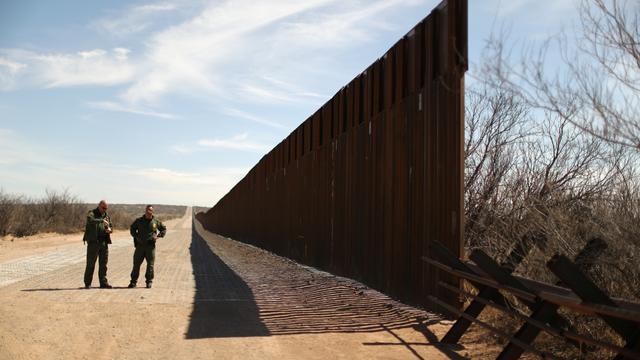 Les fonds du Pentagone pourront être utilisés pour le mur de Donald Trump. [reuters - Lucy Nicholson]