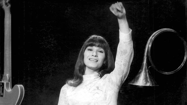 La chanteuse fribourgeoise Arlette Zola dans les années 60. [RTS]