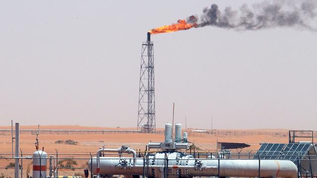 Une image des champs de pétroles de Khurais, dans le royaume d'Arabie Saoudite. [EPA/Keystone - Ali Haider]