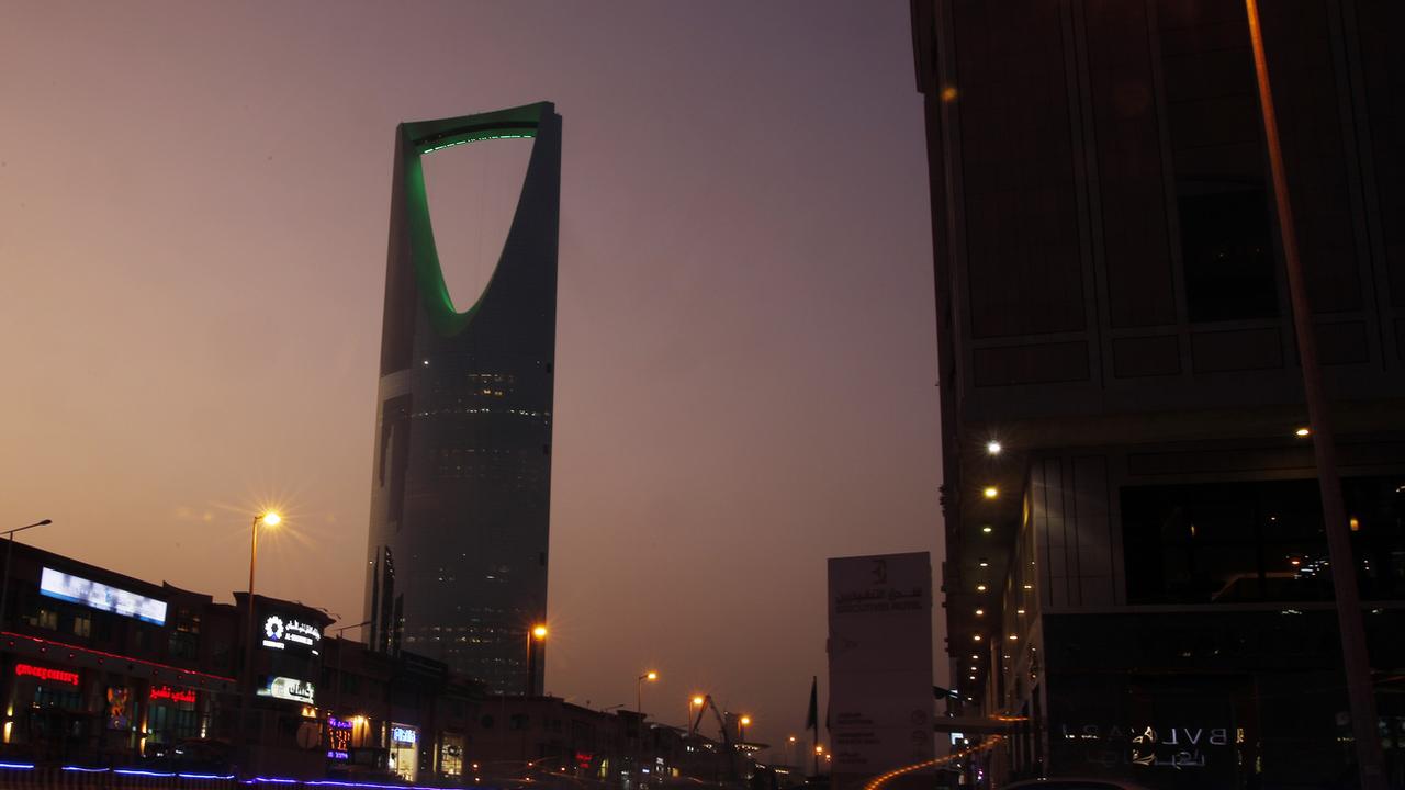 Une vue de Ryad, la capitale de l'Arabie saoudite, et de sa Kingdom Tower. [AP Photo - Amr NAbil]