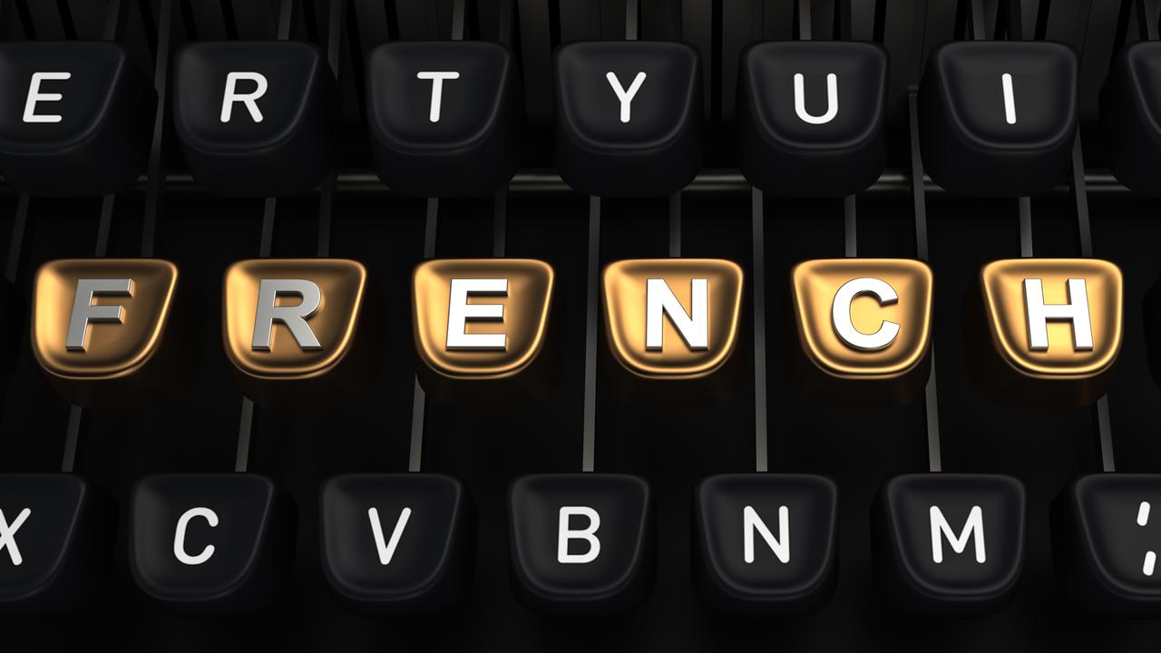 "French" sur une machine à écrire. [Depositphotos - aleksan]