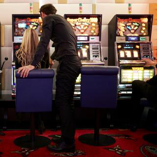 Des machines à sous au plus grand casino de Suisse à Zurich. [Gaetan Bally - Keystone]