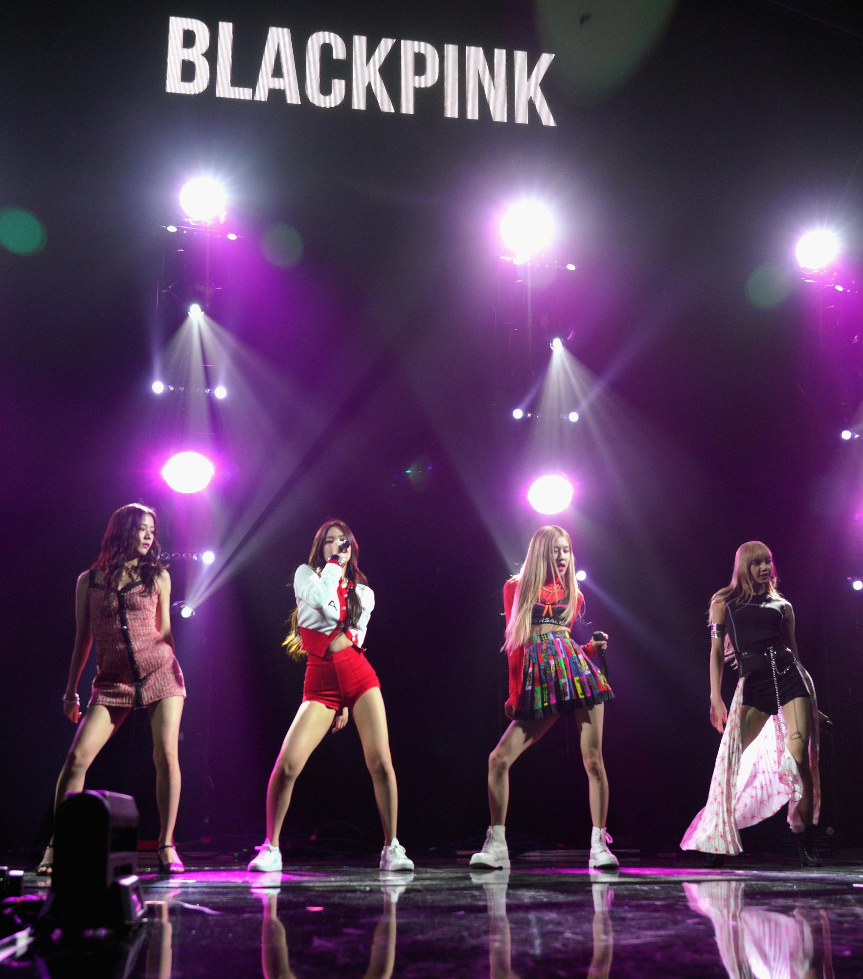 Le groupe féminin de K-pop Blackpink sur scène à Los Angeles, le 9 février 2019. [AFP - JC Olivera / GETTY IMAGES NORTH AMERICA]