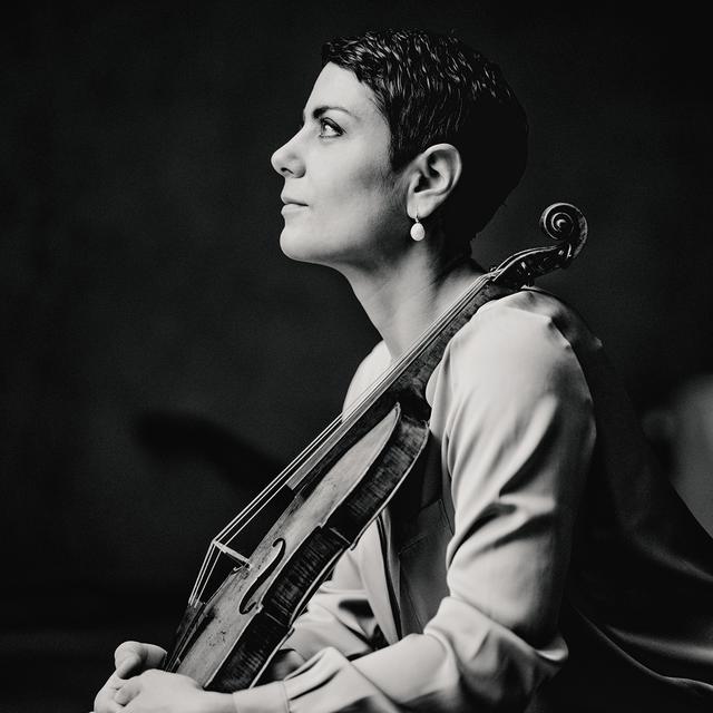 Violoniste incontournable de la scène baroque actuelle, Leila Schayegh mène une intense activité comme soliste, chambriste et pédagogue.
Img téléchargeable sur le site de l'artiste
Marco Borggreve
leilaschayegh.com [leilaschayegh.com - Marco Borggreve]