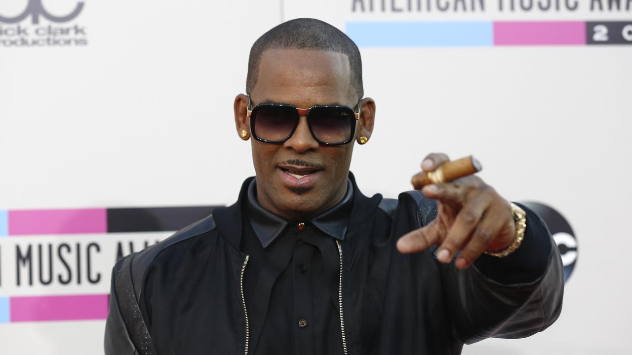 Le chanteur R.Kelly a été inculpé de 10 chefs d'accusation. [REUTERS - Mario Anzuoni]