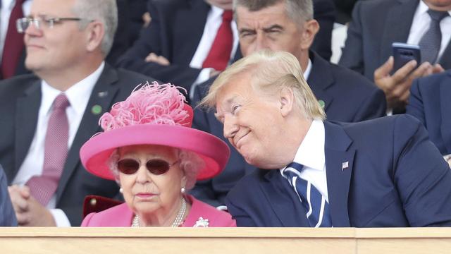 La reine Elizabeth et Donald Trump, à Portsmouth, au Royaume-Uni, ce 5 juin 2019. [Pool Photo via AP - Chris Jackson]