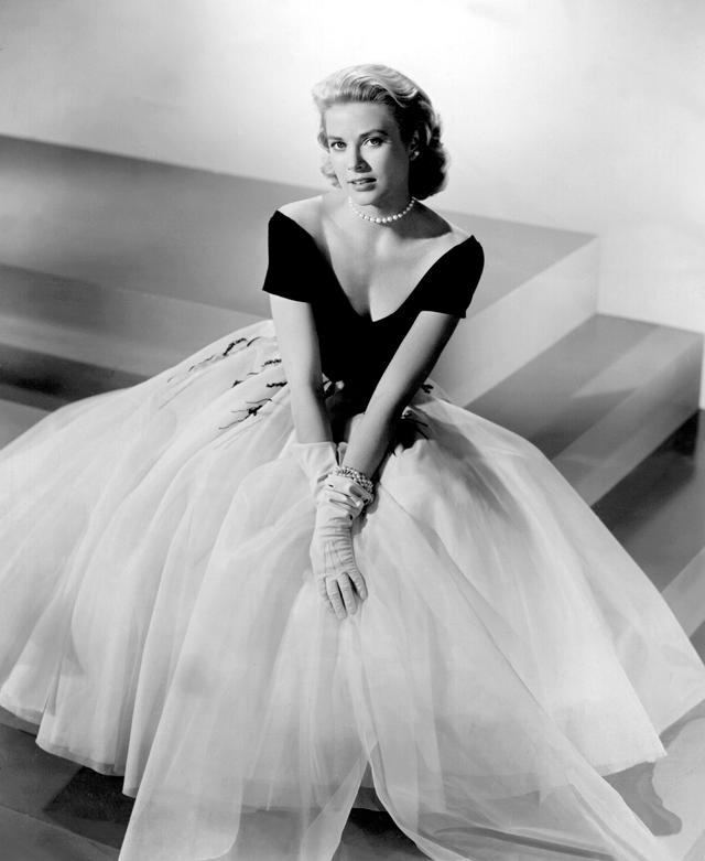 Grace Kelly dans une tenue pour le film "Fenêtre sur cour". [AFP - Paramount Pictures / Patron Inc / Collection ChristopheL]