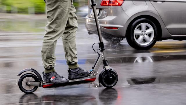 Genève renonce à autoriser les trottinettes électriques en libre-service. [AFP - Christoph Soeder]