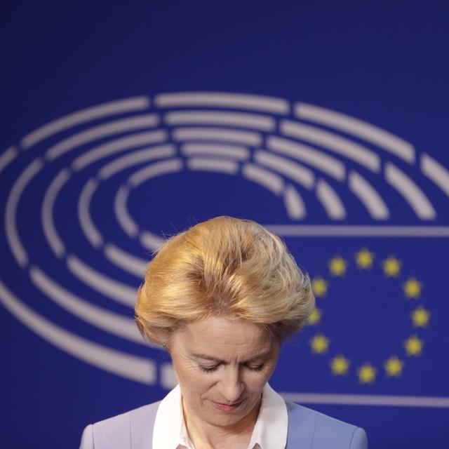 La présidente de la Commission européenne, l'Allemande Ursula von der Leyen. [EPA - Olivier Hoselt]