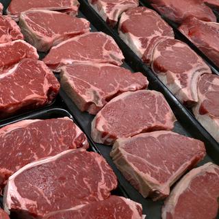 L'Inspection vétérinaire polonaise a annoncé jeudi que 2,7 tonnes de viande de bovins malades illégalement abattus en Pologne avaient été exportées dans dix pays européens (image d'archives). [Keystone - (AP Photo/J. Scott Applewhite, File]