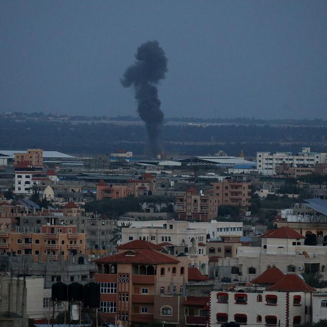 Israël lance des attaques sur la bande de Gaza. [Reuters - Ahmed Zakot]