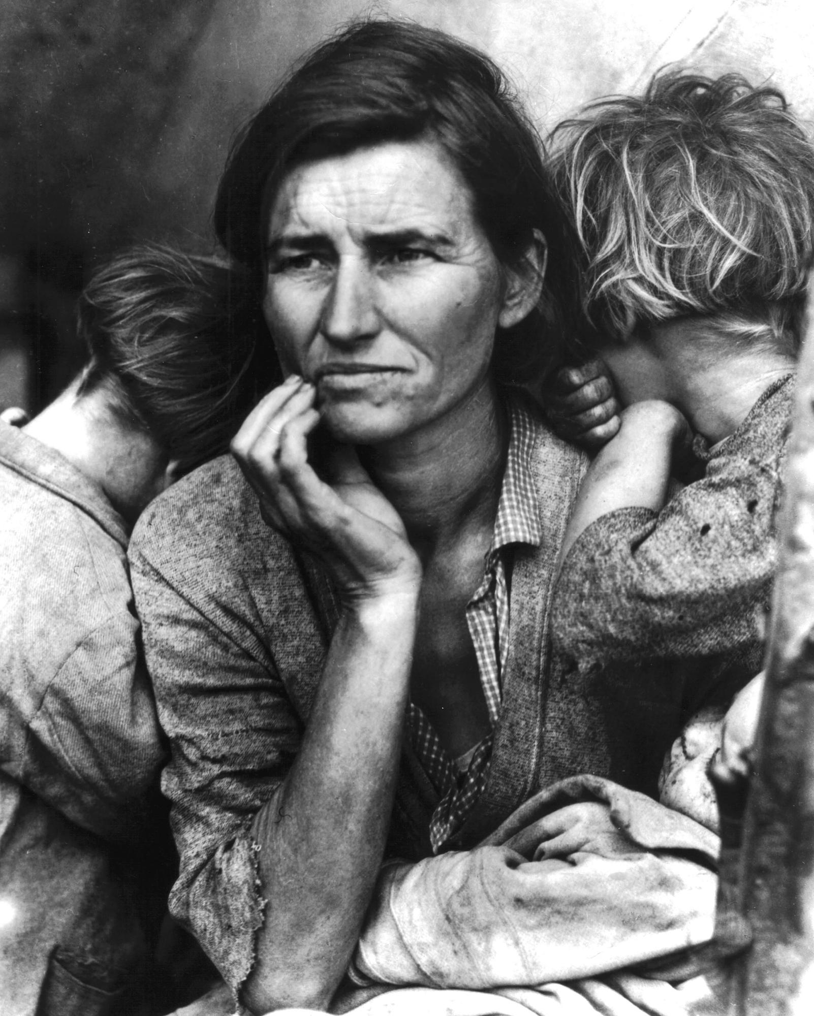 Une migrante de 32 ans, avec ses enfants. Photo de Dorothea Lange. [Archives Snark / Photo12 - Dorothea Lange]