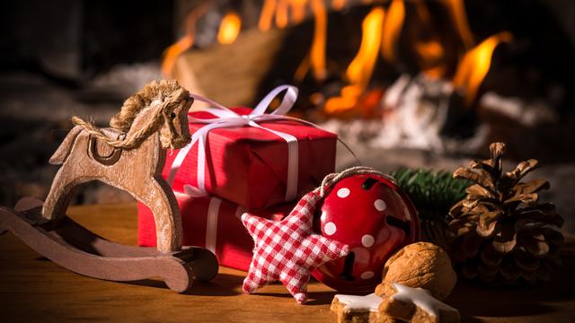 Quelle évolution des cadeaux de Noël. [Depositphotos - alexraths]