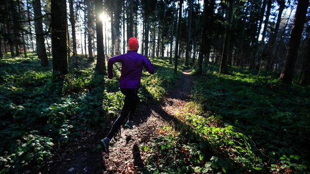 Les Suisses sont de plus en plus nombreux à faire des activités physiques selon l'OFS. [Keystone - Andreas Gonseth]