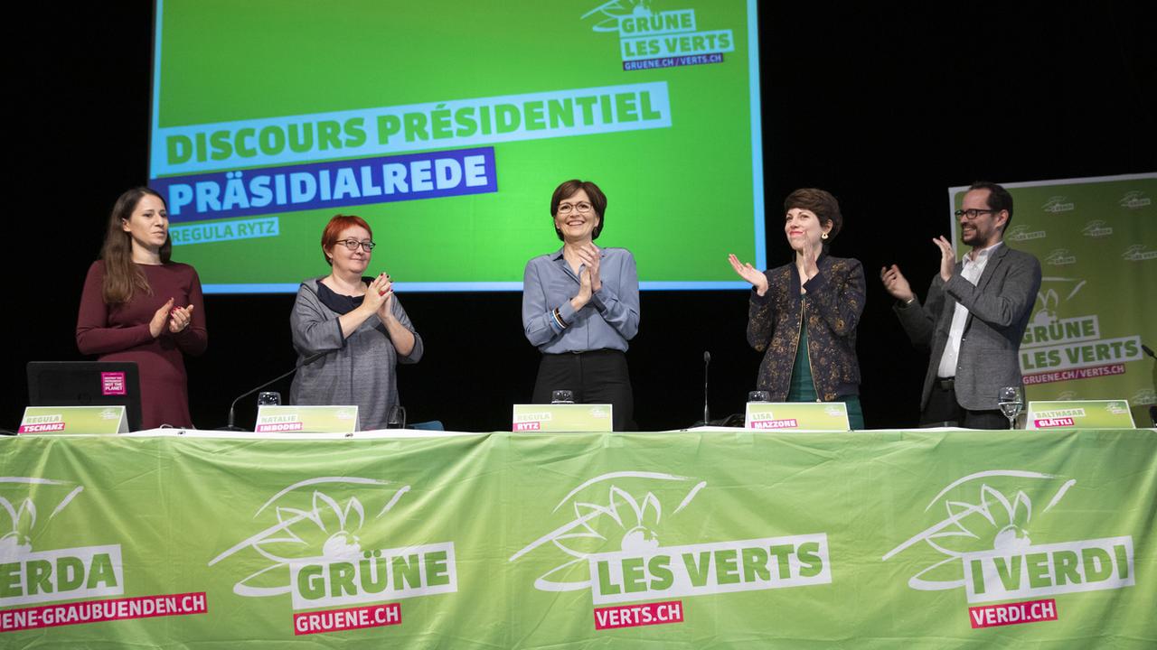 Les Verts pourraient lancer une candidature à l'élection du Conseil fédéral. [Keystone - Peter Klaunzer]