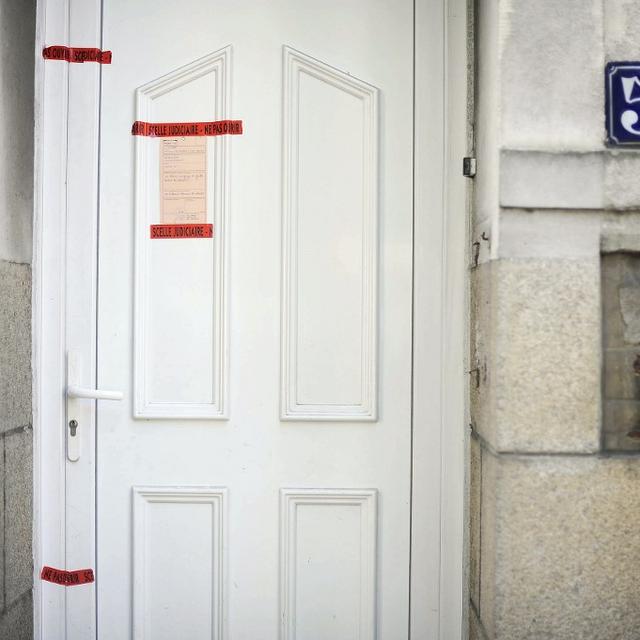 La porte de la maison de la famille assassinée à Nantes en 2011. [AFP - Jean-Sébastien Evrard]