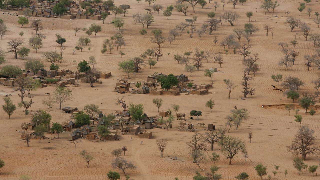 Un village du Sahel, ici au Mali. [Keystone - EPA/Nic Bothma]