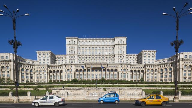 La place du Parlement à Bucarest. [AFP - Walter Bibikow]