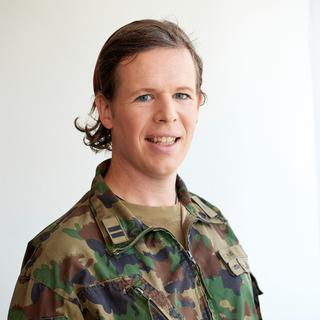 Christine Hug est lieutenant-colonel dans l'armée suisse. Elle gère les 900 militaires du bataillon de chars 12. [© Jonas Kambli, ZEM]