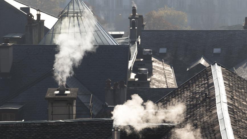 Les propriétaires d'immeubles dans le canton de Berne pourront continuer d'avoir recours au mazout. [KEYSTONE - Gaetan Bally]