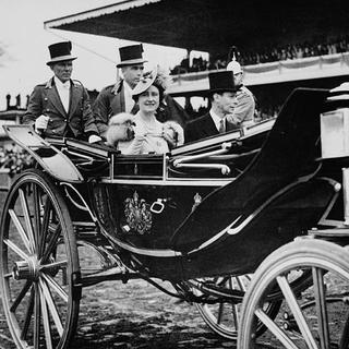 Elizabeth et George VI en visite au Canada, en 1939. [Domaine public]