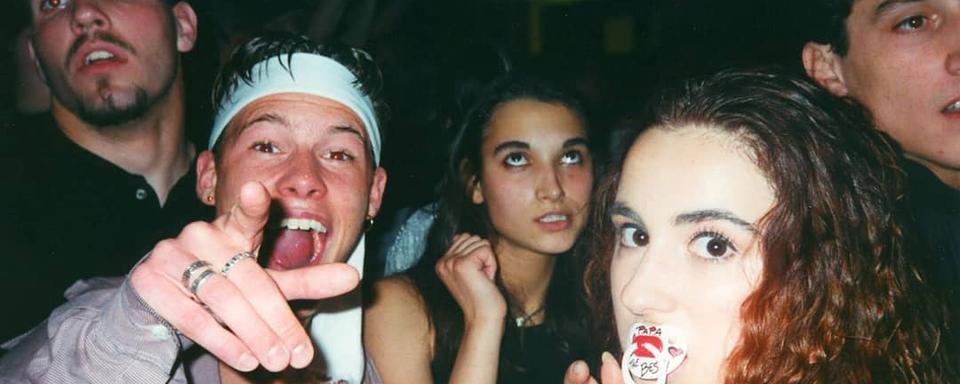 Une rave à Berlin en 1994. [zeitmaschine.org - Tilman Brembs]