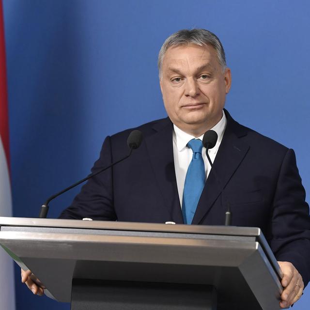 Le Premier ministre hongrois Viktor Orban lors d'une conférence de presse à Budapest le 10 janvier 2019. [MTI/AP/Keystone - Szilard Koszticsak]