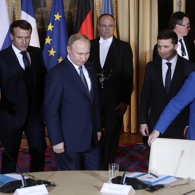 Le sommet organisé à Paris pour reprendre les négociations sur la paix en Ukraine. [AP Photo/Keystone - Thibault Camus, Pool]