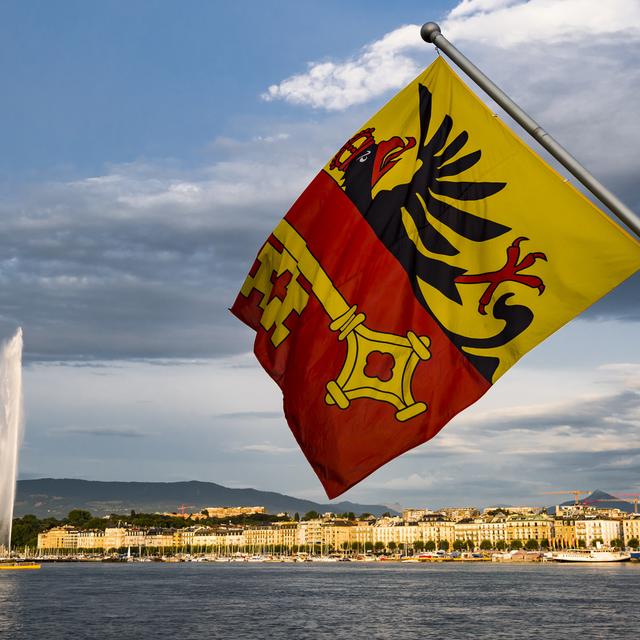 Le Jet d'eau, vu depuis la rade de Genève. [Keystone - Jean-Christophe Bott]