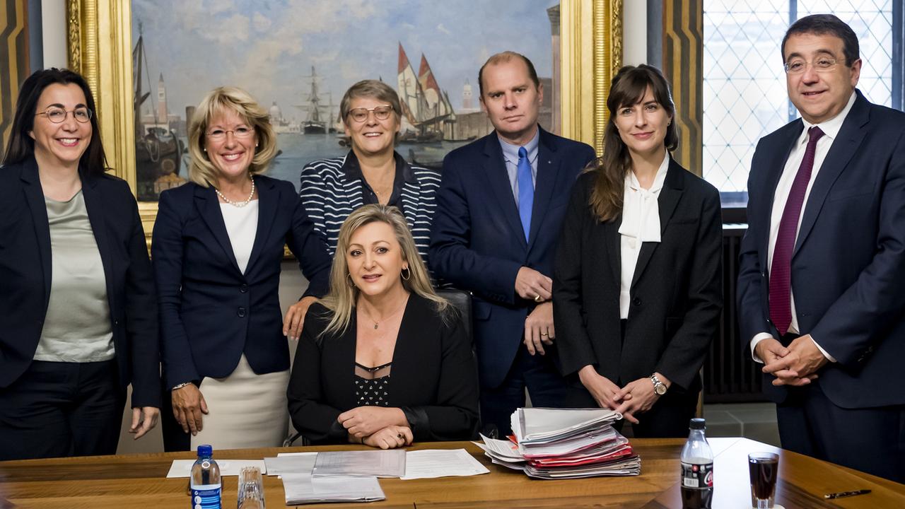 L'exécutif vaudois comporte cinq femmes depuis l'élection de Rebecca Ruiz. [Keystone - Jean-Christophe Bott]