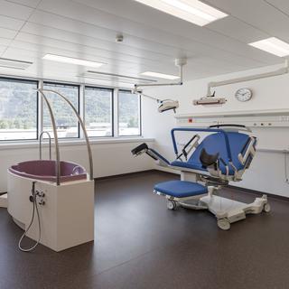 L’Hôpital Riviera Chablais devient la 3ème plus importante maternité de Suisse romande. [Keystone - Cyril Zingaro]