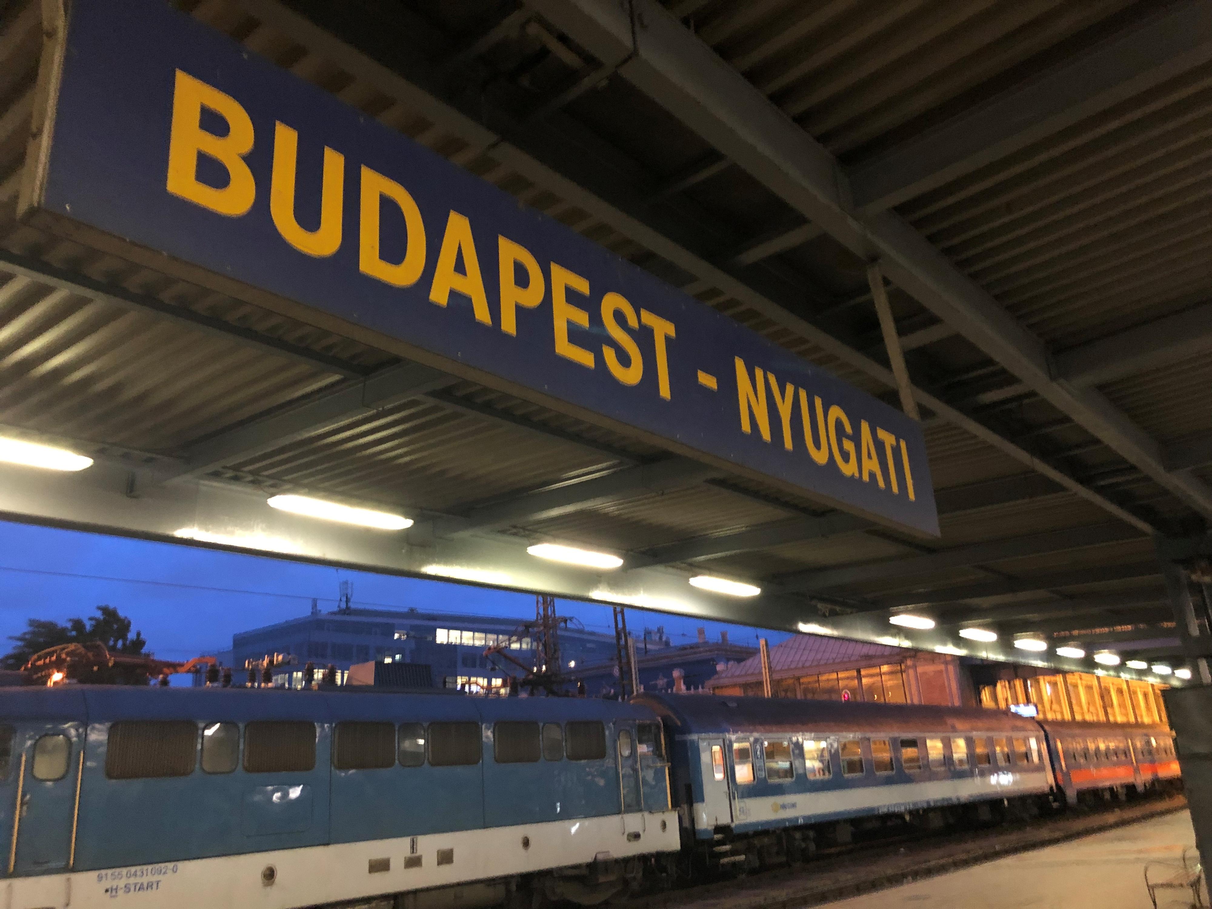 Une des gares de Budapest, la capitale de la Hongrie. [RTS - Juliette Galeazzi]