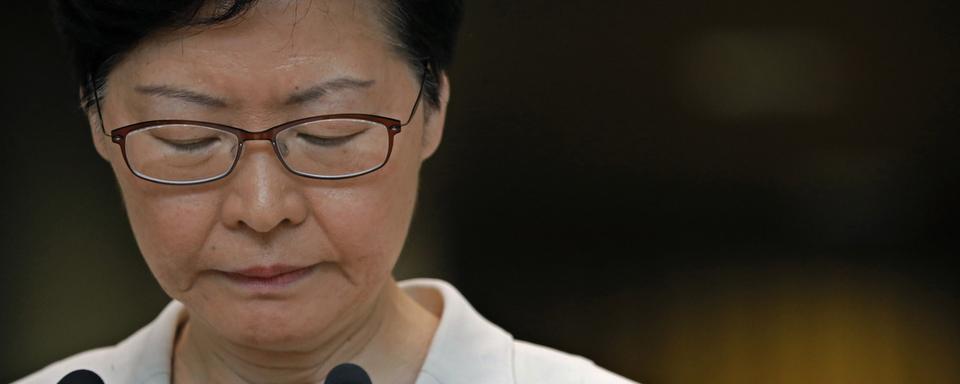 La cheffe de l'exécutif de Hong Kong, Carrie Lam, lors d'une conférence de presse à Hong Kong, le 27 août 2019. [AP Photo/ Keystone - Vincent Yu]