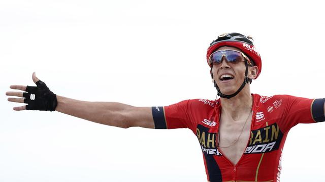 Le belge Dylan Teuns remporte la 6e étape du tour de France. [EPA-Keystone - Yoan Valat]